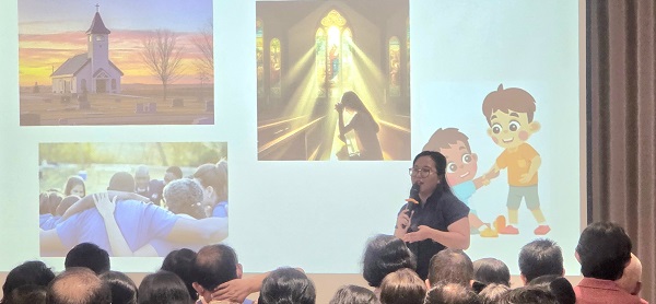 FOTO Pemateri 2 Fransisca Perdamaian (Dame) PAKAI